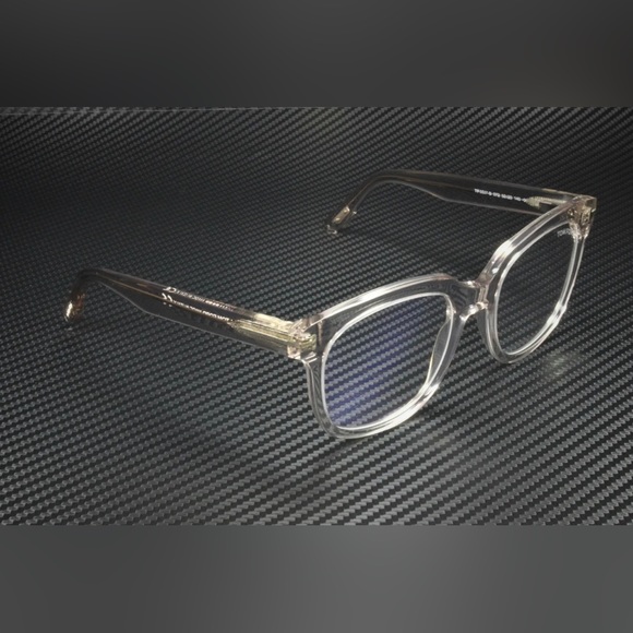 Please refer to the last picture - Picture 3 of 6